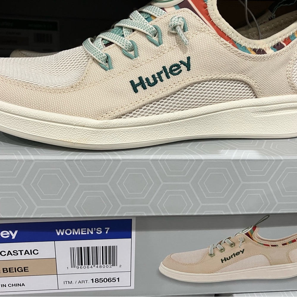 Hurley Women's Beige Sneakers